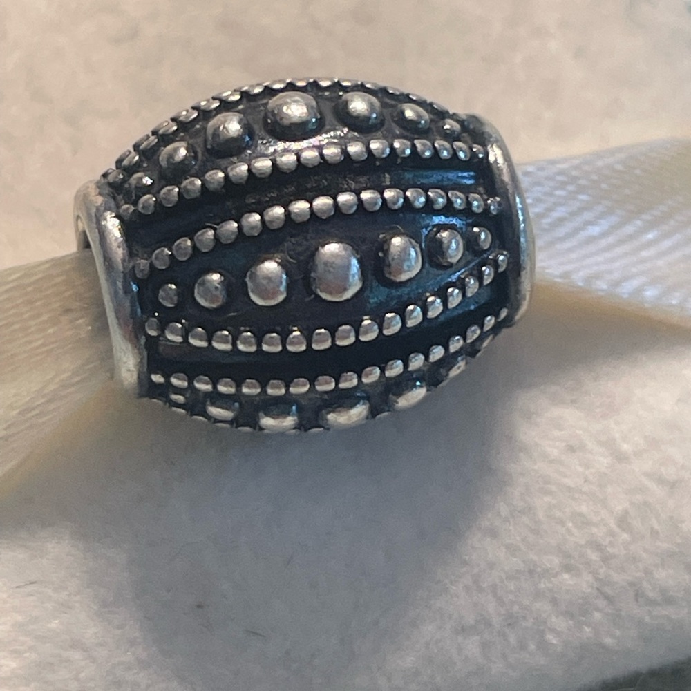 Pandora beaded beauty moments charm